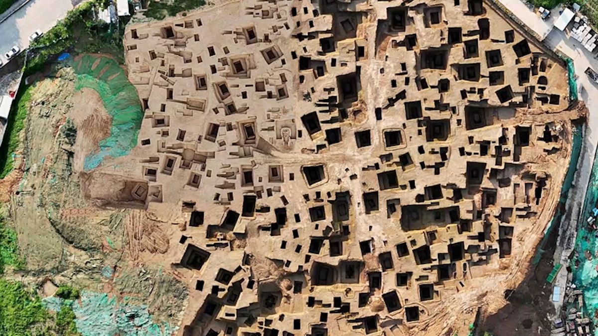 Archeologové v Si-anu objevili rozsáhlé pohřebiště z období válčících států až po dynastii Čching